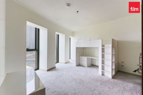 Apartment in Downtown Dubai (Downtown Burj Dubai), UAE 3 bedrooms, 179.6 sq.m. № 647003 - photo 17