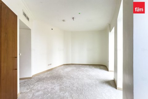 Apartment in Downtown Dubai (Downtown Burj Dubai), UAE 3 bedrooms, 179.6 sq.m. № 647003 - photo 19