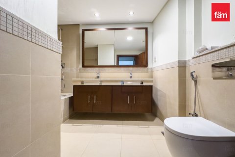 Apartment in Downtown Dubai (Downtown Burj Dubai), UAE 3 bedrooms, 179.6 sq.m. № 647003 - photo 23