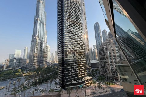 Huoneisto Downtown Dubai (Downtown Burj Dubai), Arabiemiraatit 3 makuuhuonetta, 179.6 m2 № 647003 - kuva 1