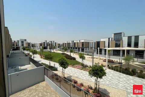 Зняти в оренду таунхаус в Дубай, ОАЕ 4 спальні, 248.8м2, № 647004 - фото 21