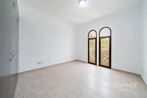 Casa urbana para venda em Mudon, Dubai, EAU 4 quartos, 372 m2 № 649715 - foto 16