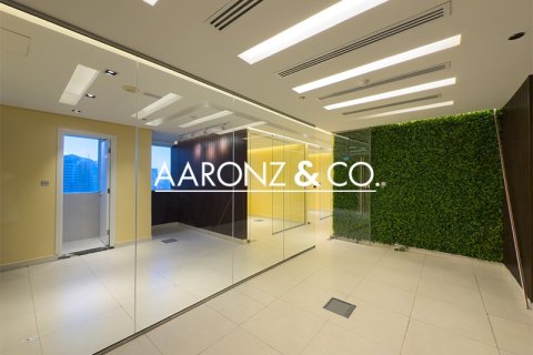Oficina en alquiler en Business Bay, Dubai, EAU 95 m2 № 694629 - foto 2