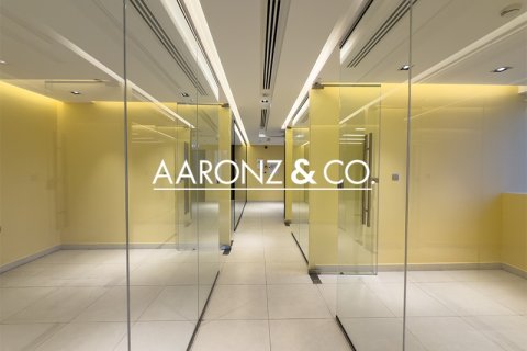 Oficina en alquiler en Business Bay, Dubai, EAU 95 m2 № 694629 - foto 4