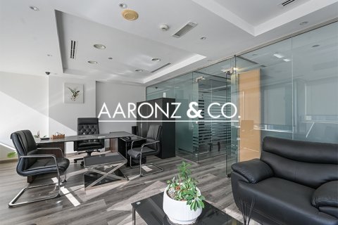 Oficina en alquiler en Business Bay, Dubai, EAU 95 m2 № 694631 - foto 2