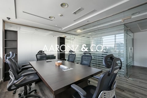 Oficina en alquiler en Business Bay, Dubai, EAU 95 m2 № 694631 - foto 3