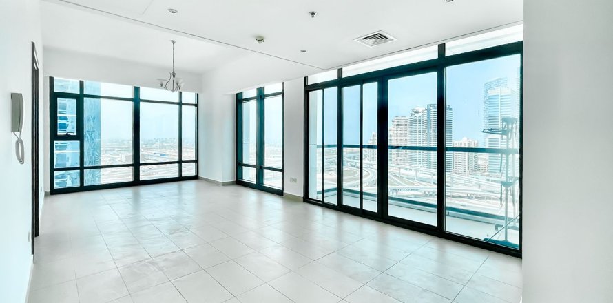 Lakás itt: Jumeirah Lake Towers, Dubai, EAE, 2 hálószoba, 99.57 m², azonosító: 749610