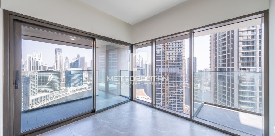 Huoneisto Business Bay, Dubai, Arabiemiraatit 2 makuuhuonetta, 85 m2 № 664531