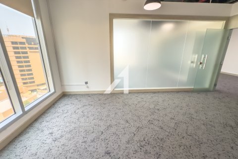 Zyrë në Dubai Marina, Emiratet e Bashkuara Arabe 126 m2. № 694611 - Foto 15