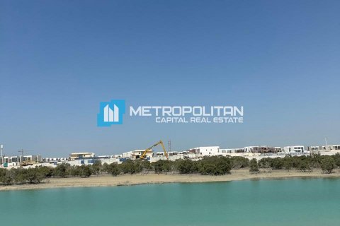 Pozemek v Abu Dhabi, SAE 2229.7 m² Č.: 685692 - fotografie 4