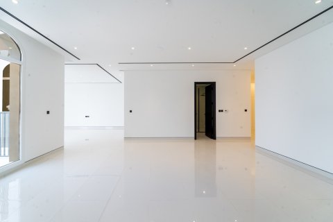 Vila u gradu Dubai, UAE 6 spavaće sobe, 882 m2 Br. 695940 - Slika 8