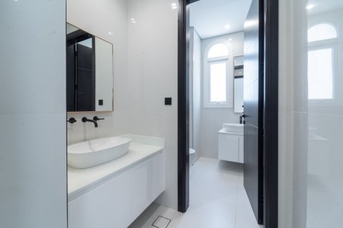 Vila u gradu Dubai, UAE 6 spavaće sobe, 882 m2 Br. 695940 - Slika 14