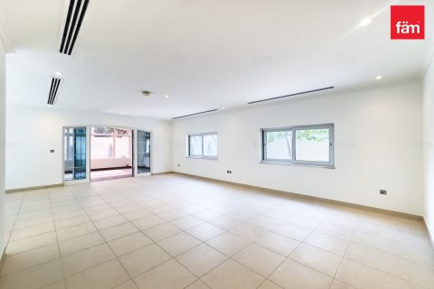 Vila u Dubai, UAE 3 spavaćih soba, 547.1 m2 Br. 631768 - fotografija 3