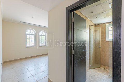 Villa in Dubai, UAE 3 bedrooms, 547.1 sq.m. № 631768 - photo 26