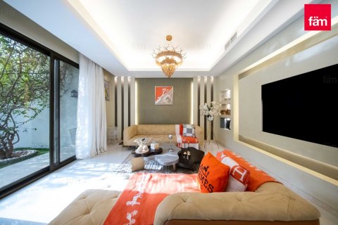 Müüa ridamaja asukohaga Dubai, AÜE: 3 magamistoaga, 174.8 m² Nr 631770 - pilt 4
