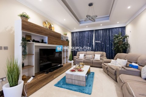 Villa para venda em Abu Dhabi, EAU 4 quartos, 323 m2 № 651711 - foto 2