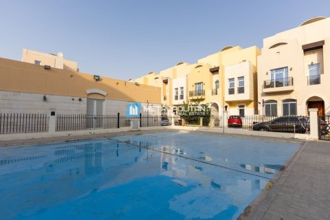 Villa para venda em Abu Dhabi, EAU 4 quartos, 323 m2 № 651711 - foto 3