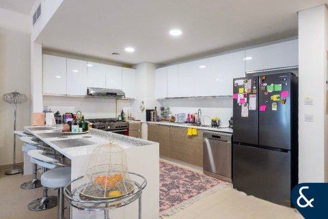 آپارتمان برای فروش در  Jumeirah Golf Estates، Dubai، امارات متحده عربی  2 خوابه ، 127 متر مربع ، شماره 698014 - تصویر 7