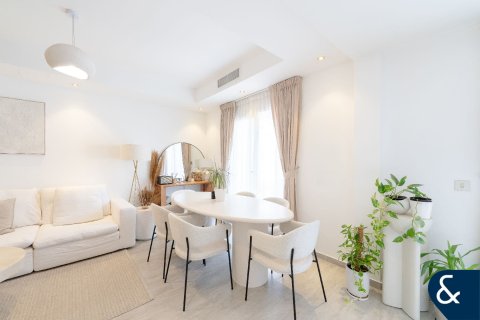 Villa til salg i The Springs, Dubai, UAE 2 soveværelser, 157 kvm № 698015 - foto 4