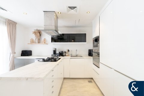 Villa til salg i The Springs, Dubai, UAE 2 soveværelser, 157 kvm № 698015 - foto 6