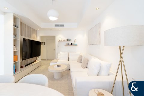 Villa til salg i The Springs, Dubai, UAE 2 soveværelser, 157 kvm № 698015 - foto 3