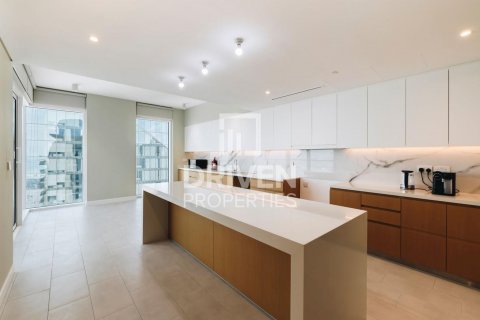 Penthouse in Jumeirah Beach Residence, Dubai, UAE 5 bedrooms, 412 sq.m. № 602413 - photo 9