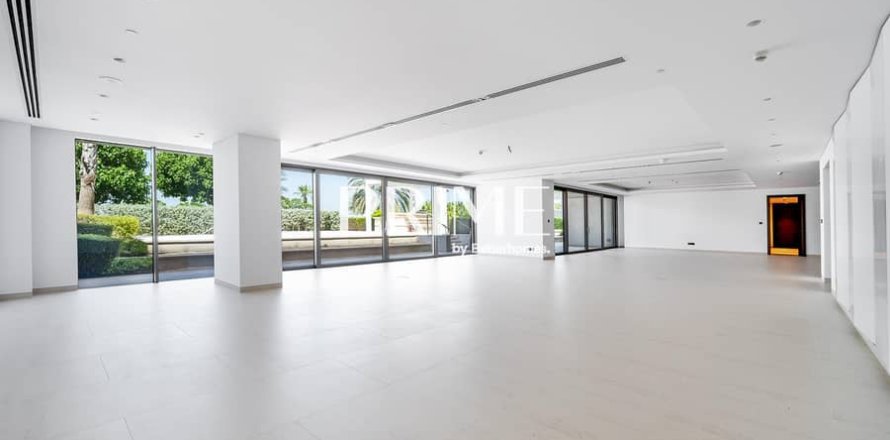 Квартира в Пальма Джумейра, Дубай, ОАЭ 3 спальни, 955м2 № 645326