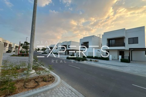 Townhouse on the Yas Island, Abu Dhabi, UAE 3 bedrooms, 168.7 sq.m. № 595376 - photo 1