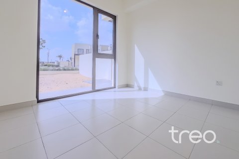 Dubai, संयुक्त अरब अमीरात में विला, 4 बेडरूम, 237.09 वर्ग मीटर, संख्या 741101 - फ़ोटो 6