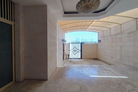 Vila v Tourist Club Area, Abu Dhabi, SAE 5 ložnice, 418.1 m² Č.: 578704 - fotografie 17