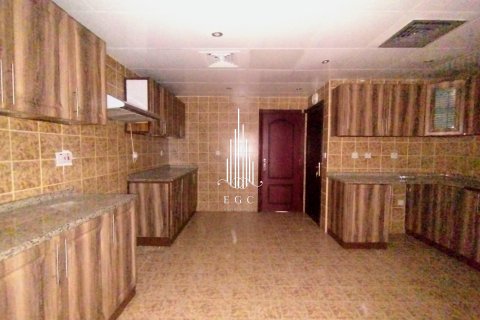 Vila v Tourist Club Area, Abu Dhabi, SAE 5 ložnice, 418.1 m² Č.: 578704 - fotografie 12