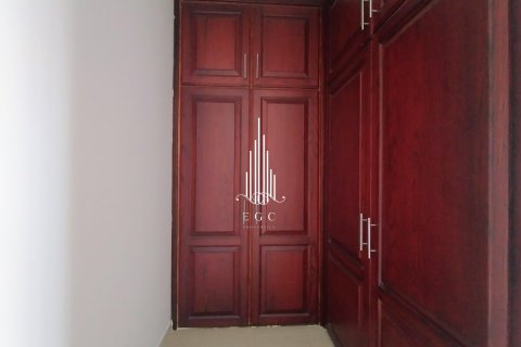 Vila v Tourist Club Area, Abu Dhabi, SAE 5 ložnice, 418.1 m² Č.: 578704 - fotografie 20