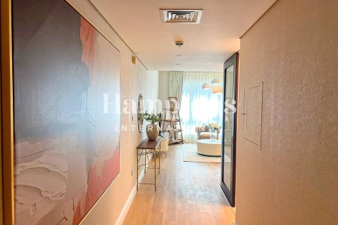 Apartemen di Downtown Dubai (Downtown Burj Dubai), UEA 1 kamar tidur, 74.50820600 m2 nomor 758139 - foto 16