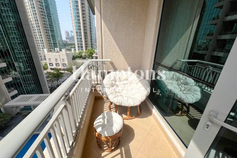 Apartemen di Downtown Dubai (Downtown Burj Dubai), UEA 1 kamar tidur, 74.50820600 m2 nomor 758139 - foto 18
