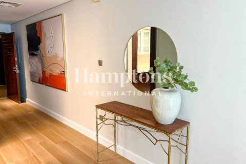 Apartemen di Downtown Dubai (Downtown Burj Dubai), UEA 1 kamar tidur, 74.50820600 m2 nomor 758139 - foto 15