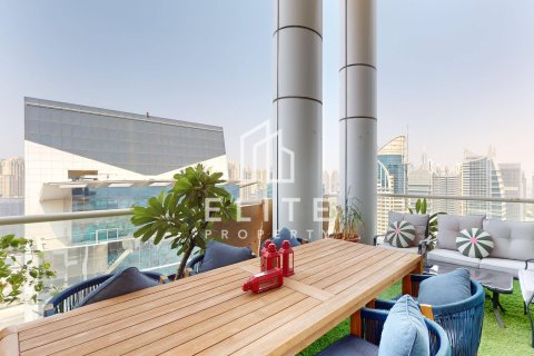Apartment til salg i Dubai, UAE 4 soveværelser, 333 kvm № 647523 - foto 14