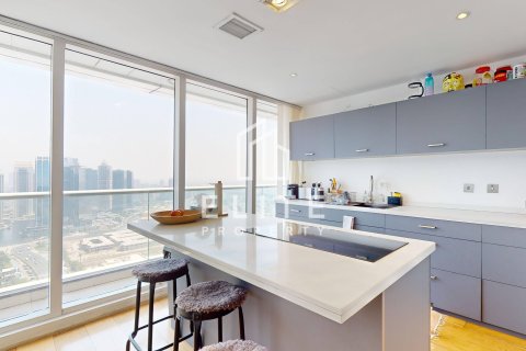 Apartment til salg i Dubai, UAE 4 soveværelser, 333 kvm № 647523 - foto 5