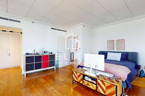 Apartment til salg i Dubai, UAE 4 soveværelser, 333 kvm № 647523 - foto 21