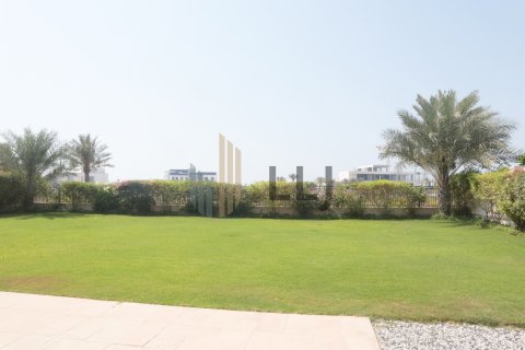 Vila na Saadiyat Island, Abu Dhabi, SAE 5 ložnice, 748 m² Č.: 597473 - fotografie 1
