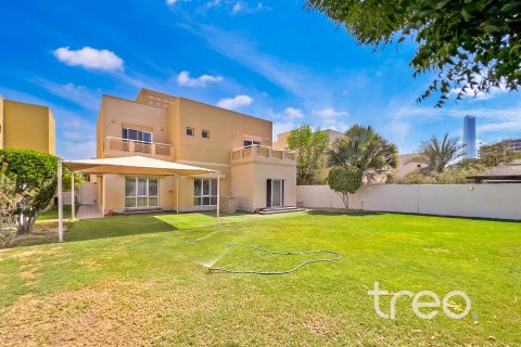 Villa a Meadows, Dubai, EAU 5 camere da letto, 56.86 mq. № 739307