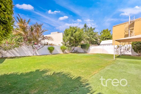 Üürile anda villa asukohaga Meadows, Dubai, AÜE: 5 magamistoaga, 56.86 m² Nr 739307 - pilt 14