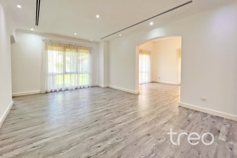 Üürile anda villa asukohaga Meadows, Dubai, AÜE: 5 magamistoaga, 56.86 m² Nr 739307 - pilt 8