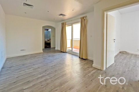 Üürile anda villa asukohaga Meadows, Dubai, AÜE: 5 magamistoaga, 56.86 m² Nr 739307 - pilt 10