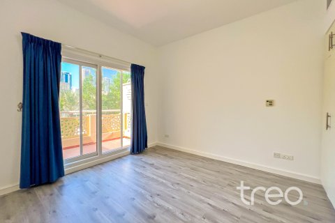 Üürile anda villa asukohaga Meadows, Dubai, AÜE: 5 magamistoaga, 56.86 m² Nr 739307 - pilt 21