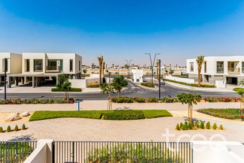 Villa en The Valley, Dubai, EAU 3 dormitorios, 177.82 m² № 739272