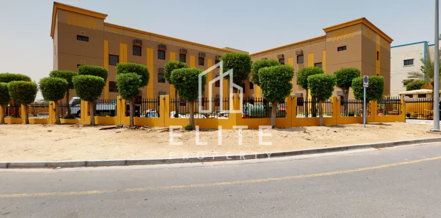 Kampi i Punës në Dubai, Emiratet e Bashkuara Arabe 2850 m2. № 620216