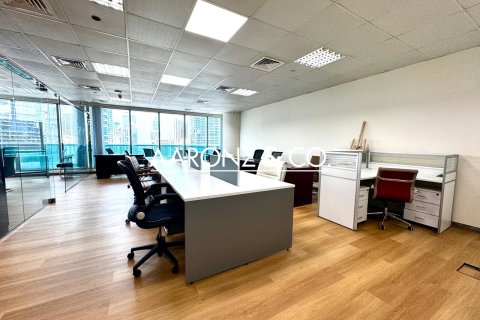 Office in Business Bay, Dubai, UAE 122 sq.m. № 694842 - photo 9