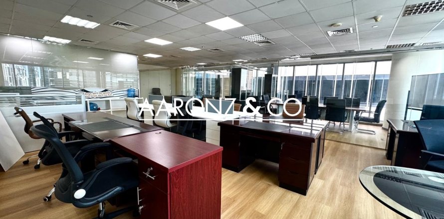Office in Business Bay, Dubai, UAE 122 sq.m. № 694842