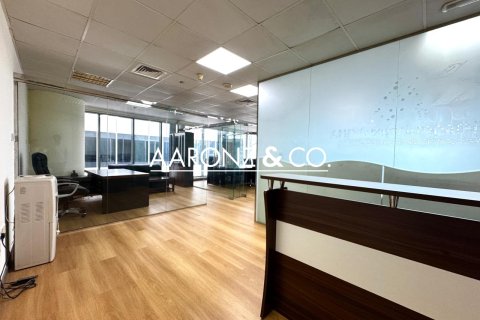 Office in Business Bay, Dubai, UAE 122 sq.m. № 694842 - photo 5