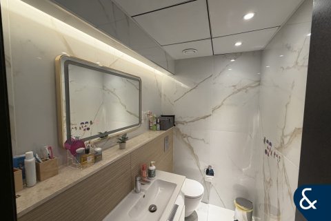 Apartemen di AL MAJARA TOWERS di Dubai Marina, UEA 3 kamar tidur, 191 m2 nomor 698557 - foto 13